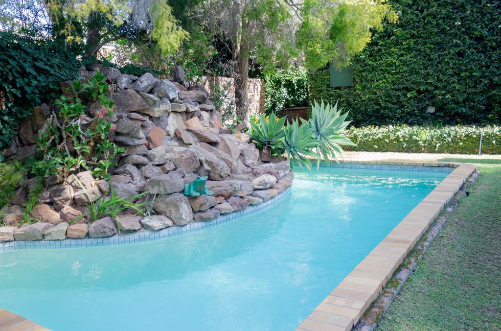 Bed and Breakfast Adley House Oudtshoorn Exterior foto